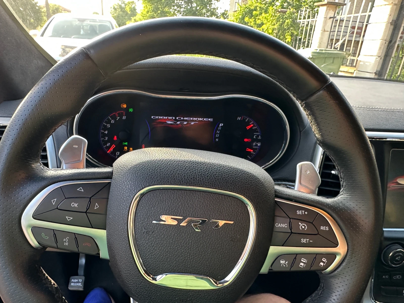 Jeep Grand cherokee SRT - изображение 9