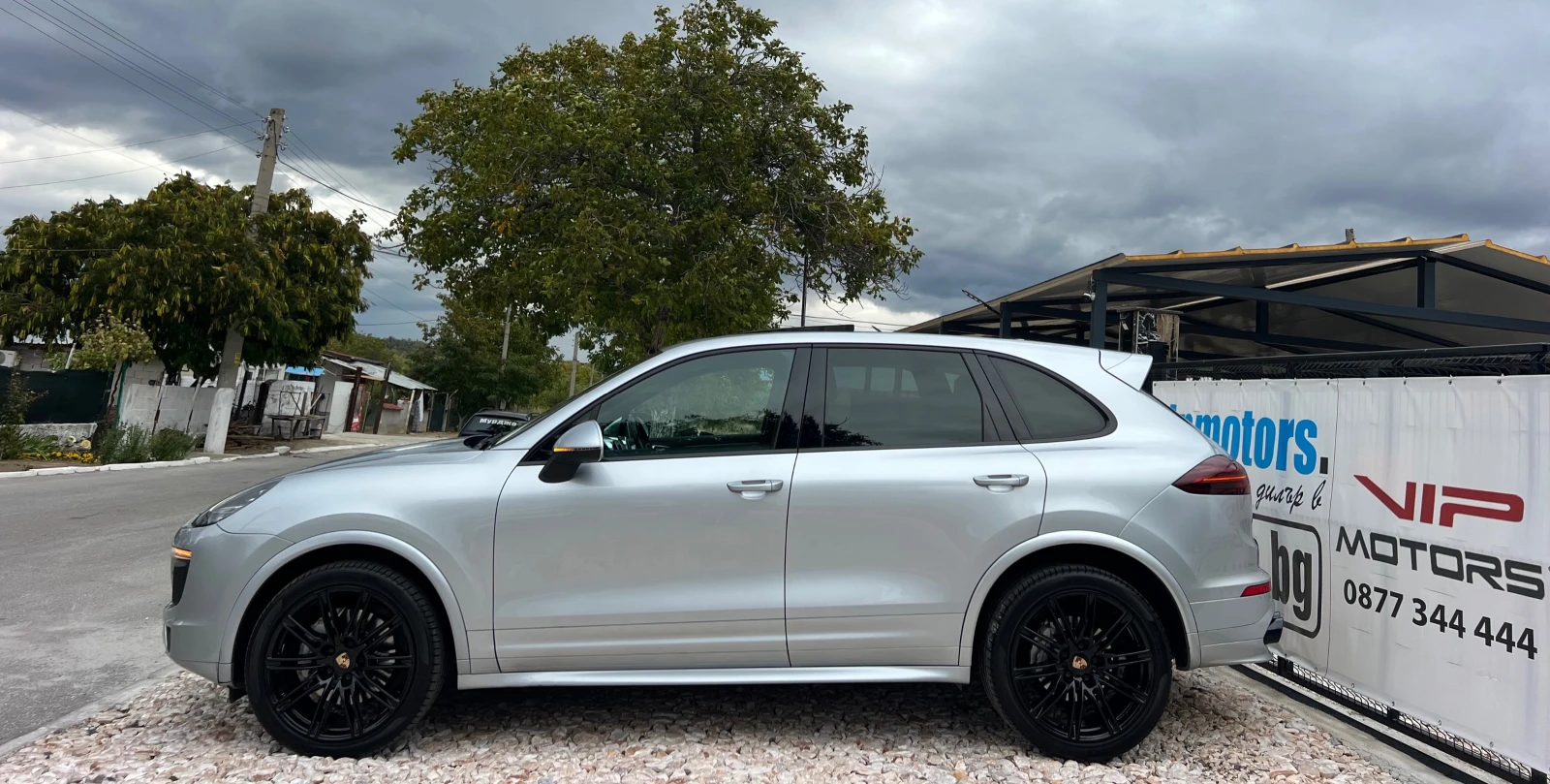Porsche Cayenne 4.2TDI GTS-PAKET/PANORAMA/LED/FULL/MAX/UNIKAT - изображение 3