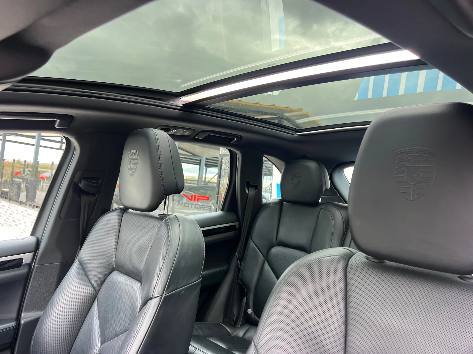 Porsche Cayenne 4.2TDI GTS-PAKET/PANORAMA/LED/FULL/MAX/UNIKAT | Mobile.bg   11