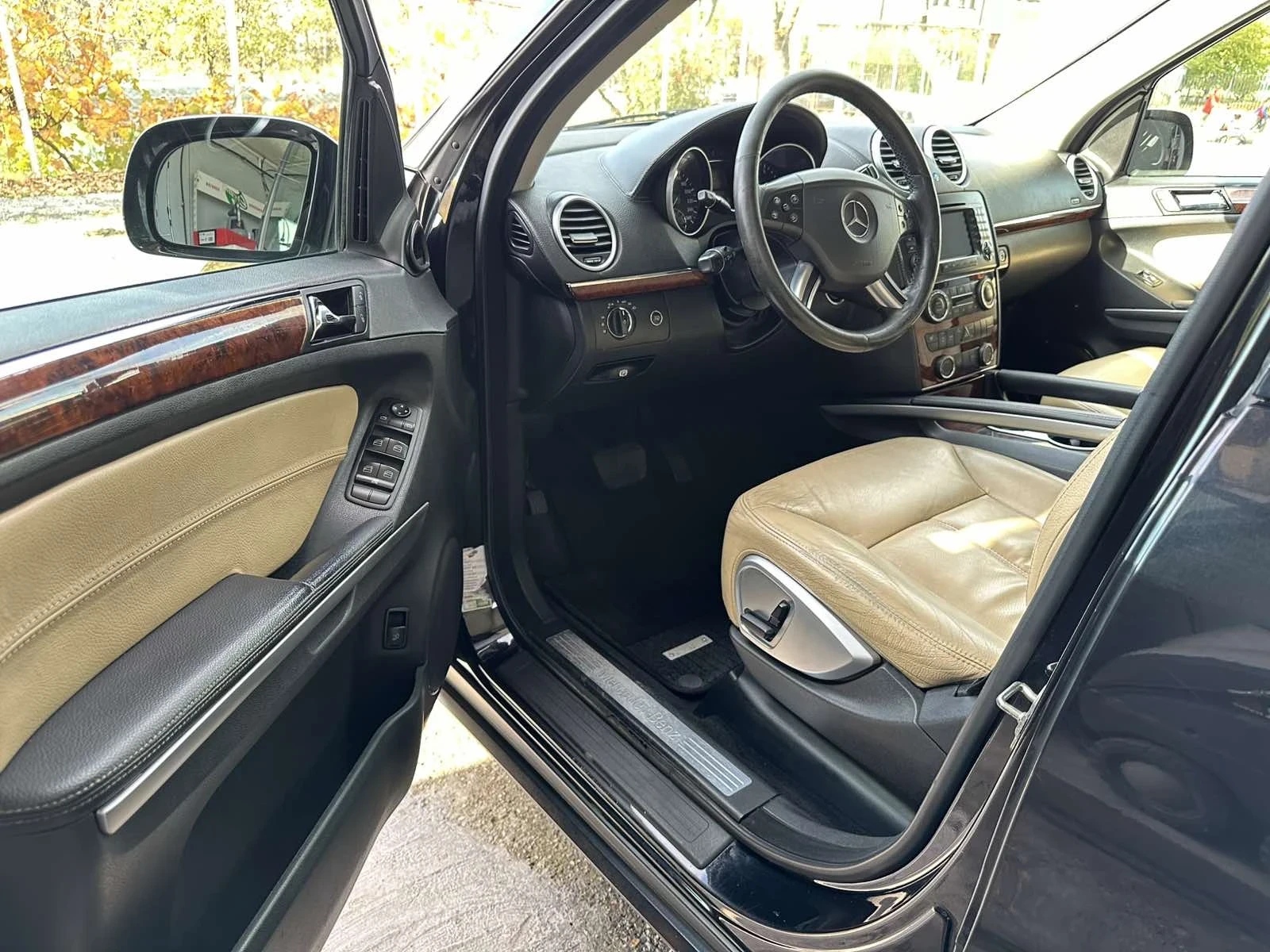 Mercedes-Benz GL 320  - изображение 6