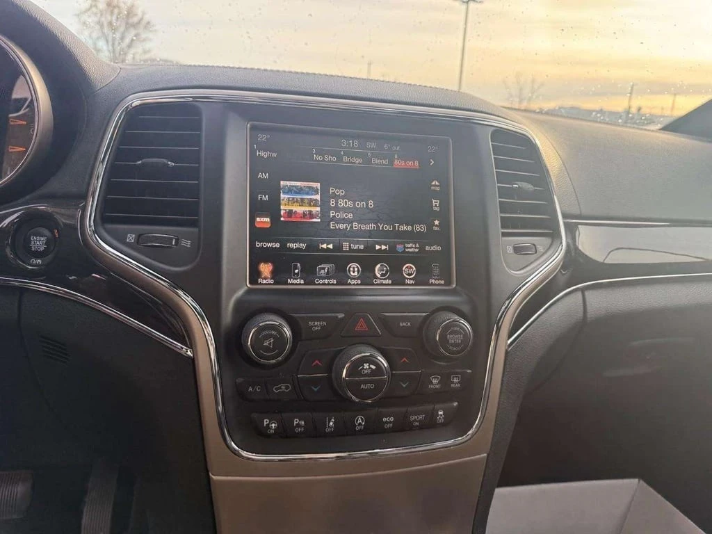 Jeep Grand cherokee 2017 Overland * CARFAX * БЕЗ ПЪРВОНАЧАЛНА ВНОСКА - изображение 8