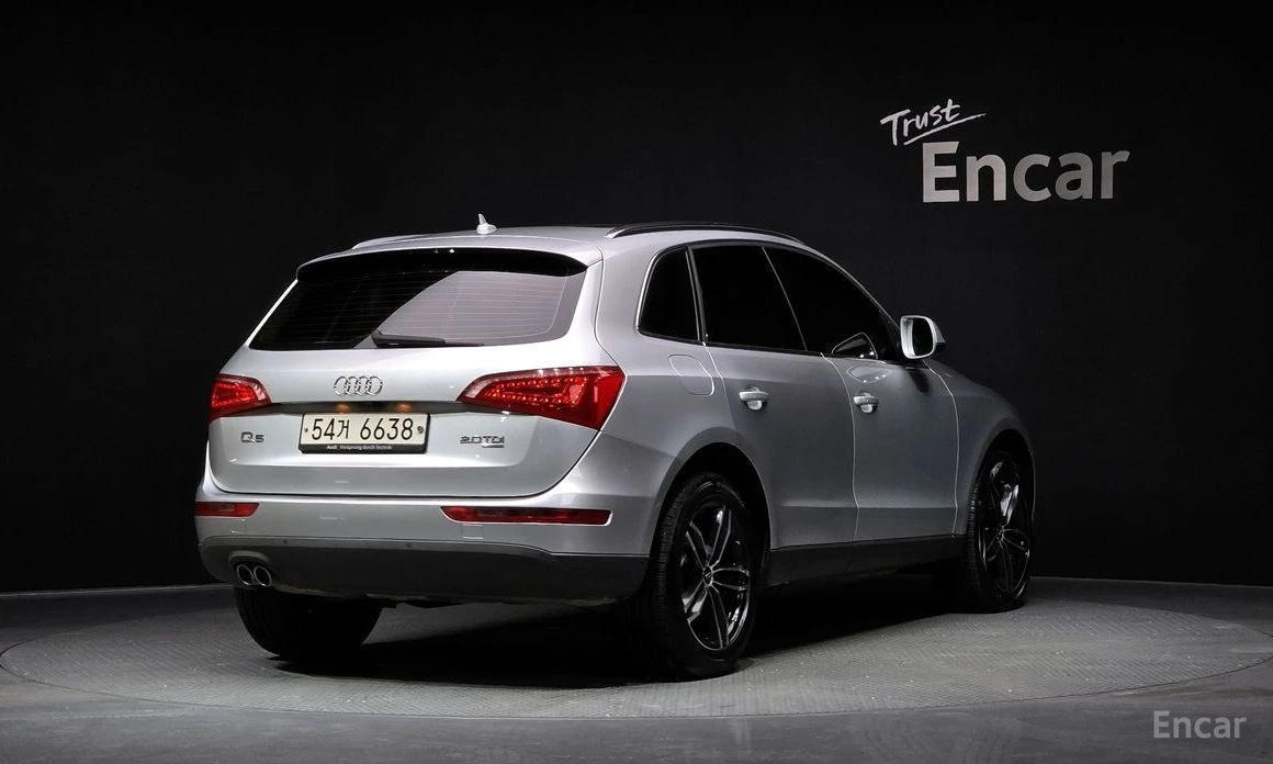 Audi Q5, снимка 2 - Автомобили и джипове - 53809179