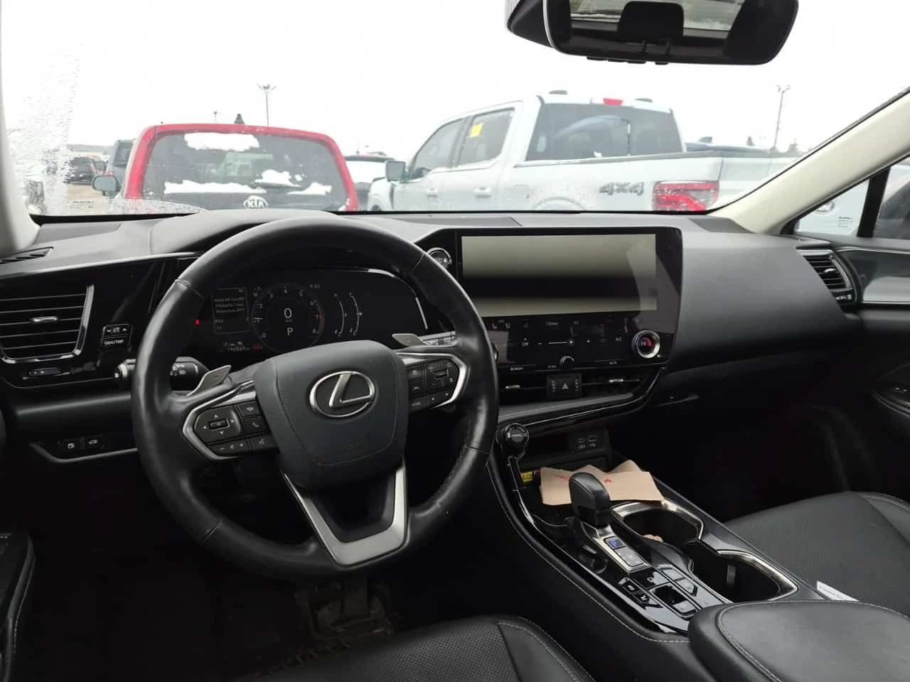 Lexus NX PREMIUM /CARFAX/Обдух/Подгрев/Пано/2 ключа, снимка 5 - Автомобили и джипове - 53962565