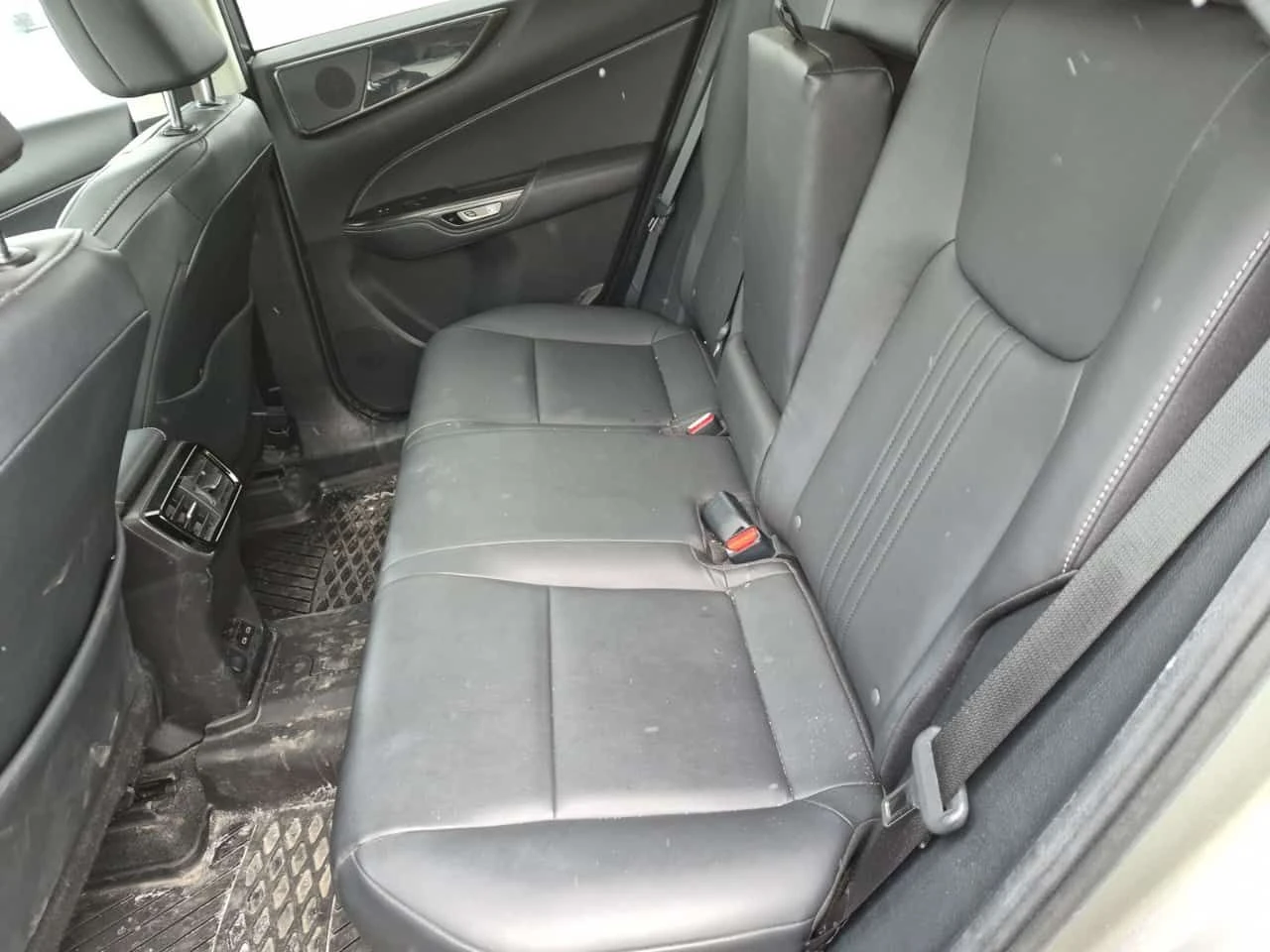 Lexus NX PREMIUM /CARFAX/Обдух/Подгрев/Пано/2 ключа, снимка 10 - Автомобили и джипове - 53962565