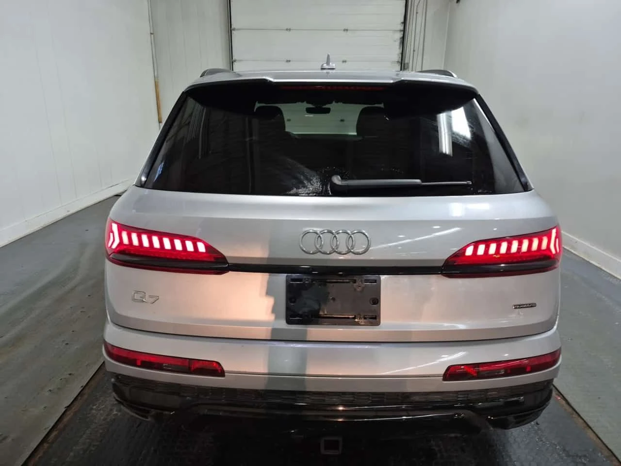 Audi Q7 * PROGRESSIV * CARFAX * ЦЕНА ДО БГ, снимка 4 - Автомобили и джипове - 54269471
