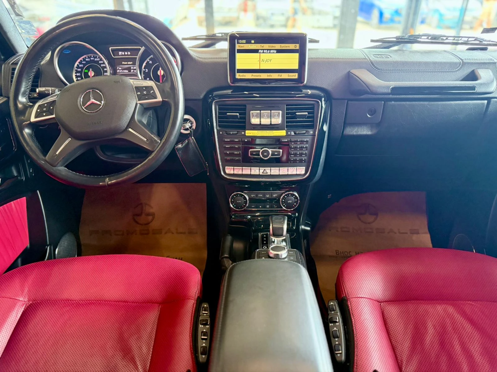 Mercedes-Benz G 63 AMG Designo* Full* Подгрев* Обдух* Лизинг, снимка 9 - Автомобили и джипове - 54703502