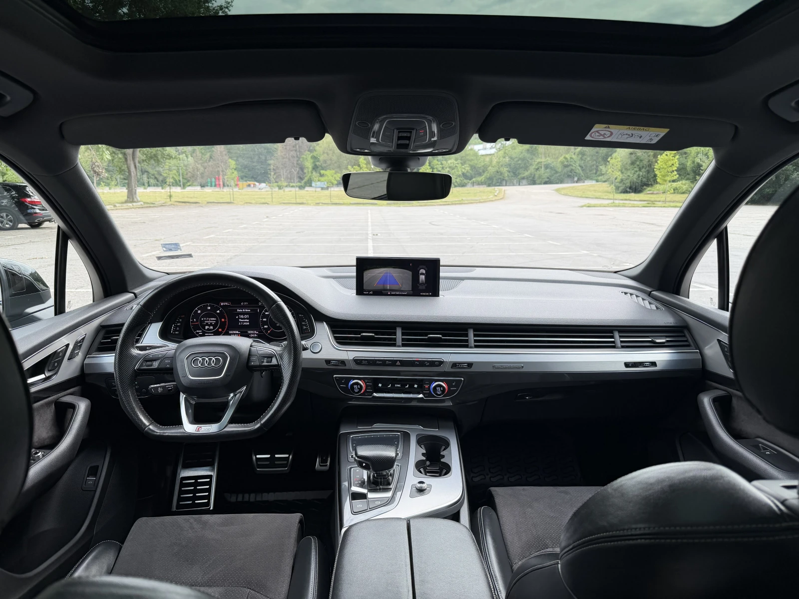 Audi Q7 Единствен собственик/FULL/Панорама/CarPlay, снимка 13 - Автомобили и джипове - 55149041