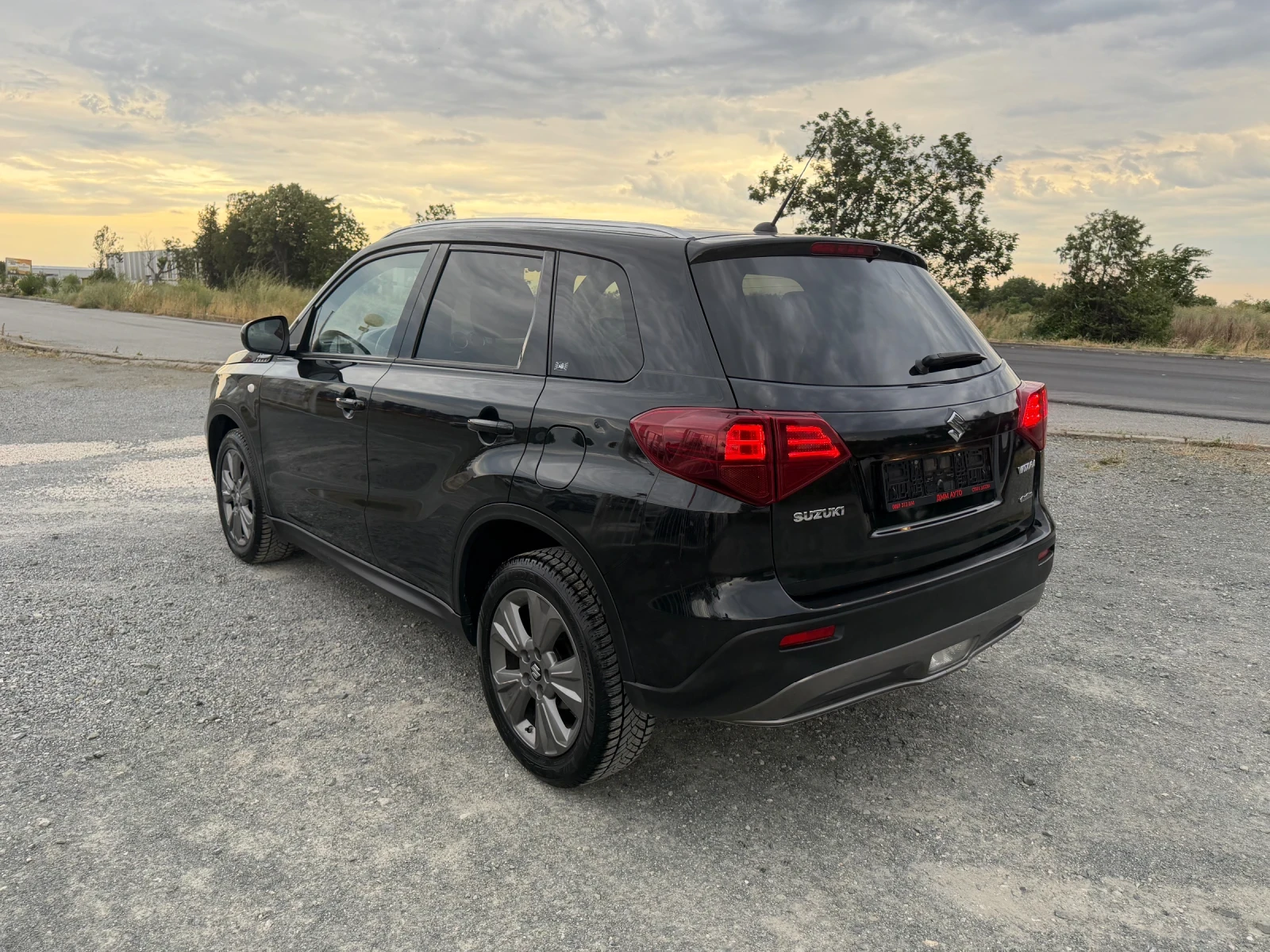 Suzuki Vitara 4X4 / БЕНЗИН / АВТОМАТИК / ЕВРО6 / FACELIFT / ЛЕД , снимка 7 - Автомобили и джипове - 55212737