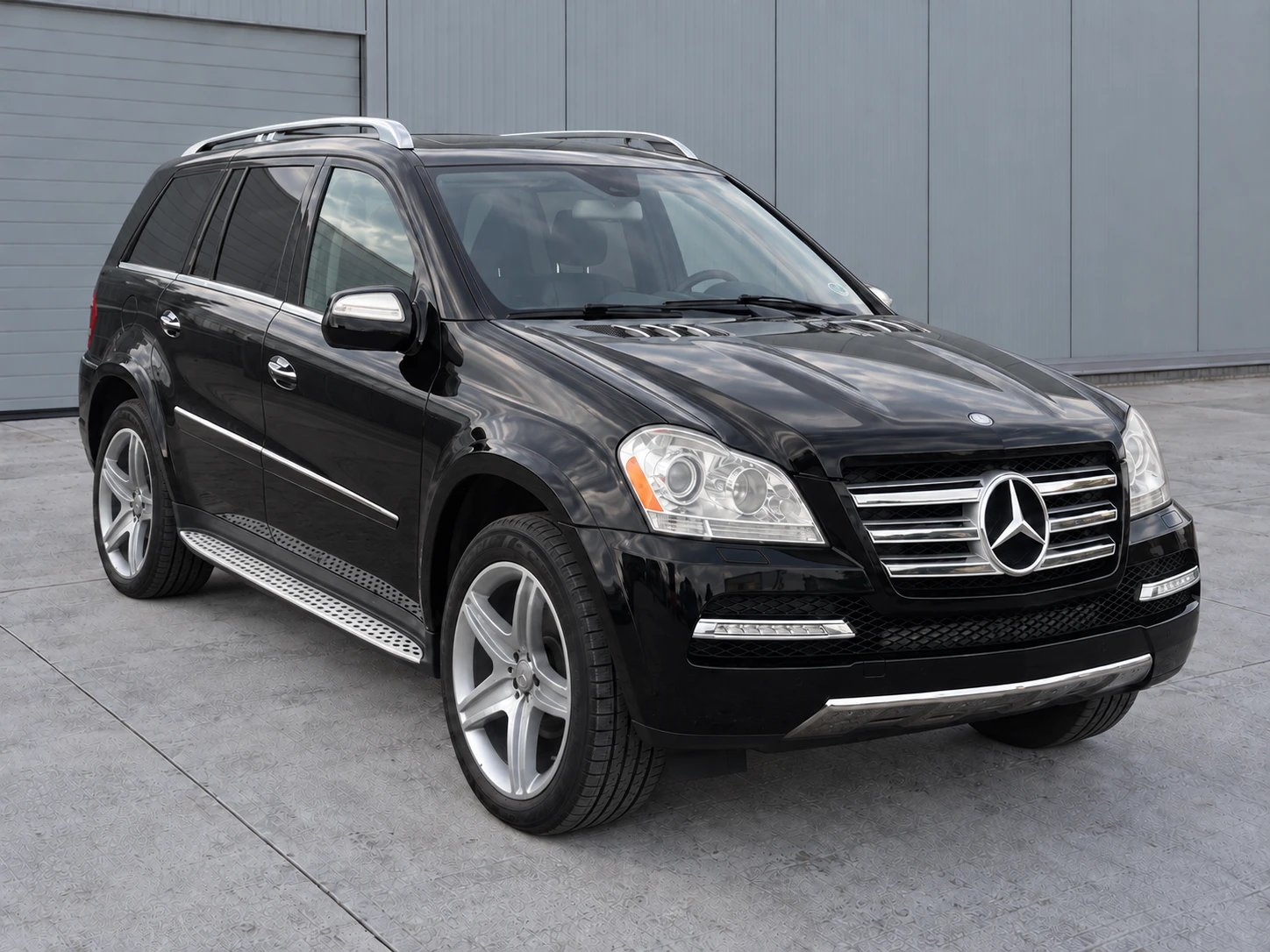 Mercedes-Benz GL 550 AMG, снимка 2 - Автомобили и джипове - 55505679