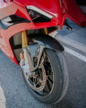 Ducati Panigale V4 S | Mobile.bg    15