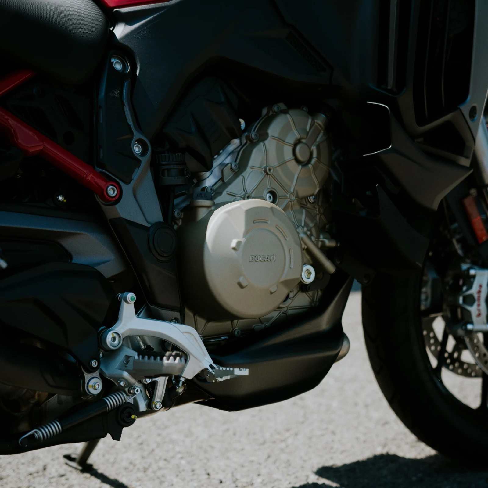 Ducati Multistrada V4 S TRAVEL & RADAR - изображение 8