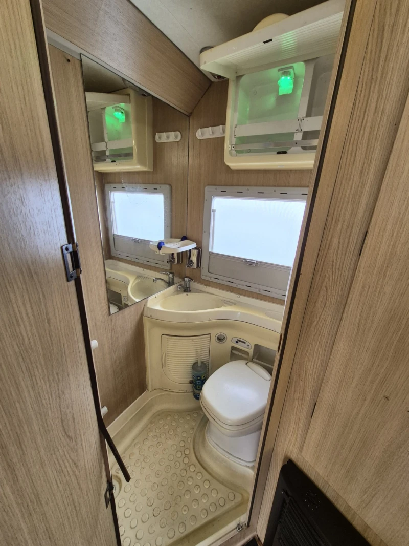 Кемпер Fiat DUCATO, снимка 14 - Каравани и кемпери - 52329279