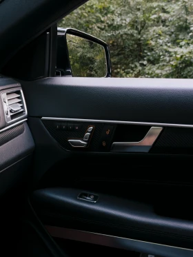 Mercedes-Benz E 400 AMG55 пакет, снимка 11