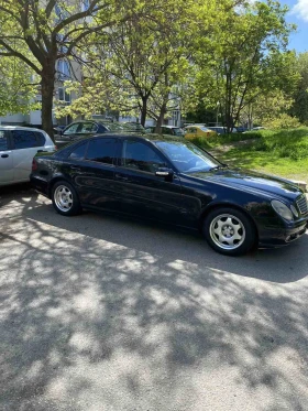 Mercedes-Benz E 220, снимка 14