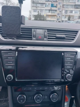 Skoda Superb 2.0 TDI 150 к.с. DSG, снимка 9