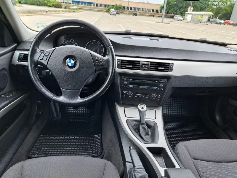 BMW 320 320 I, снимка 12 - Автомобили и джипове - 40838989