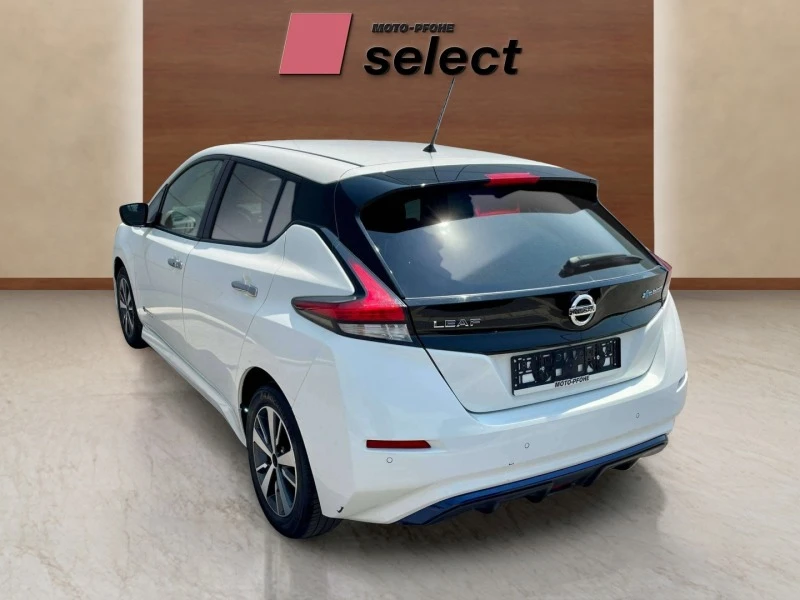 Nissan Leaf  40KWh, снимка 2 - Автомобили и джипове - 46420441