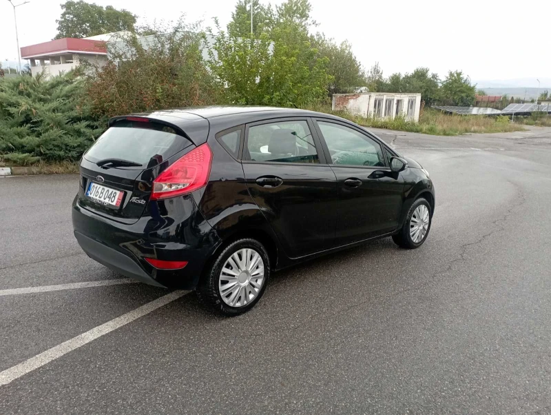 Ford Fiesta, снимка 5 - Автомобили и джипове - 47743373