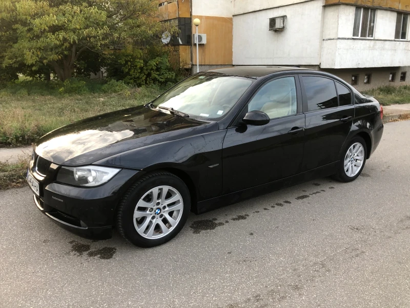 BMW 320, снимка 1 - Автомобили и джипове - 48701784