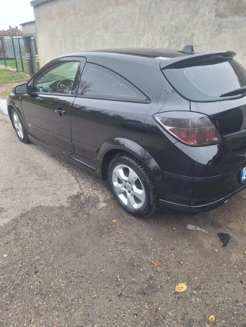 Opel Astra, снимка 1 - Автомобили и джипове - 48258685