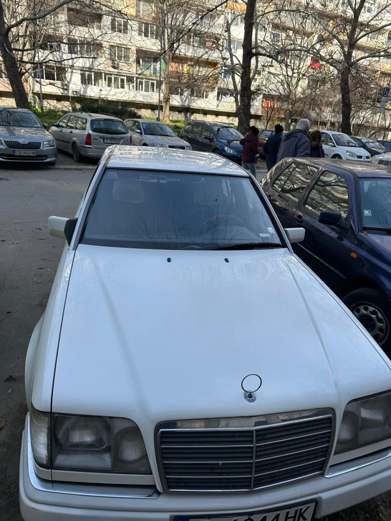 Mercedes-Benz 124 Diesel E-200, снимка 2 - Автомобили и джипове - 48344140