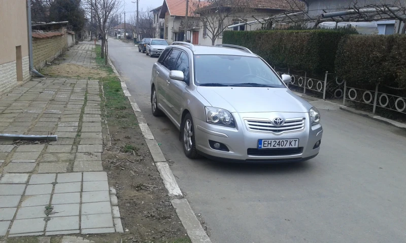 Toyota Avensis, снимка 3 - Автомобили и джипове - 48598139