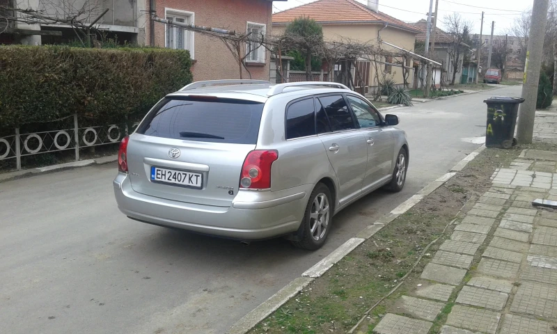 Toyota Avensis, снимка 5 - Автомобили и джипове - 48598139