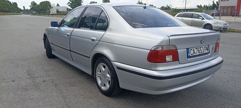 BMW 520, снимка 5 - Автомобили и джипове - 52477393