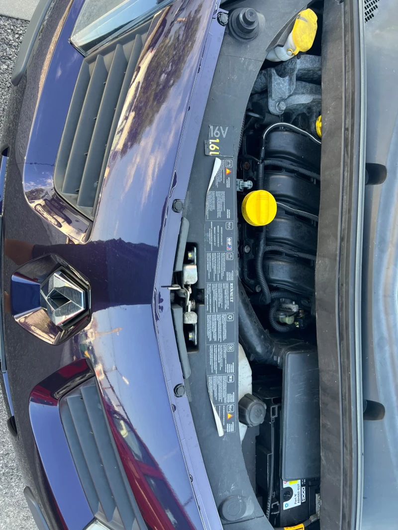 Renault Modus 1.6i 84092km, снимка 11 - Автомобили и джипове - 51229833