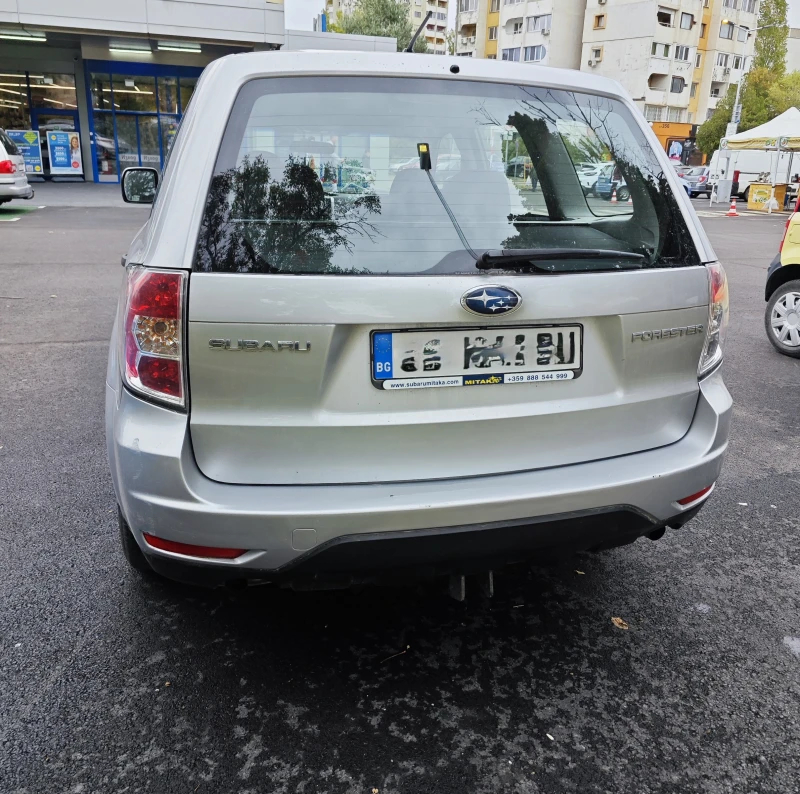 Subaru Forester, снимка 4 - Автомобили и джипове - 52112292