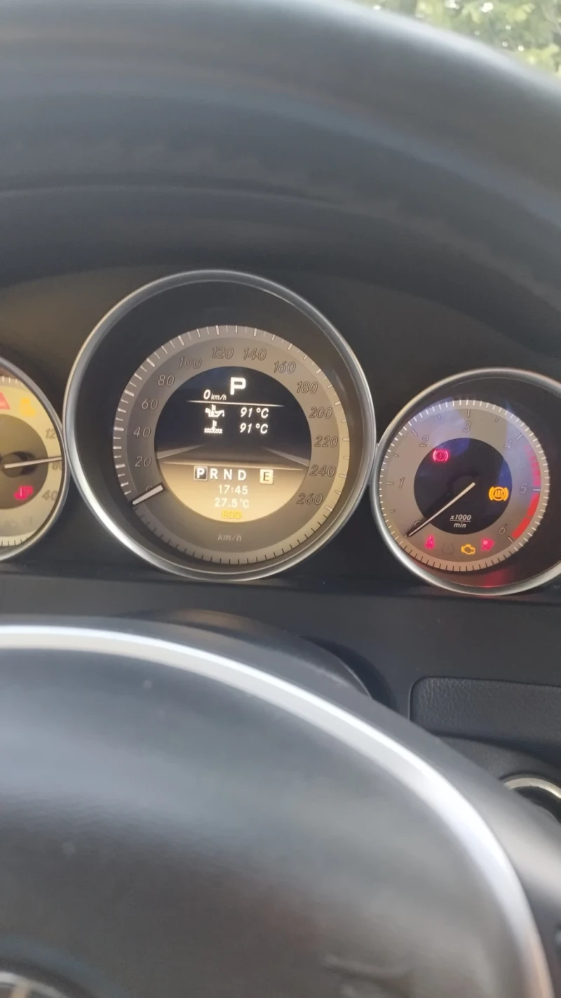 Mercedes-Benz C 220, снимка 6 - Автомобили и джипове - 52070099