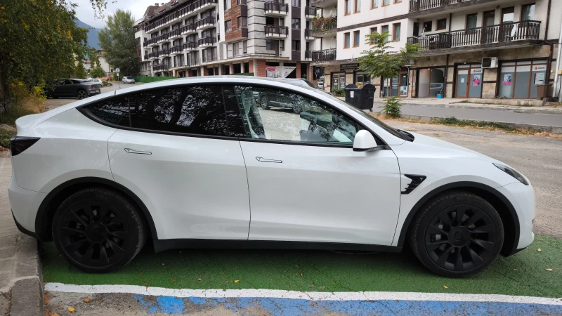 Tesla Model Y 4Х4 перформанс 7местна , снимка 5 - Автомобили и джипове - 52487722