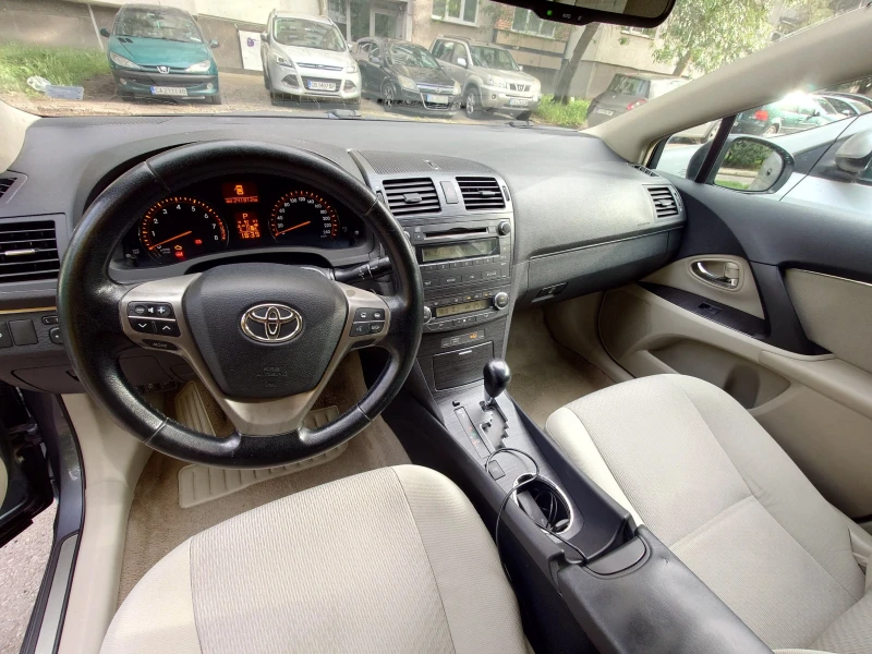 Toyota Avensis, снимка 4 - Автомобили и джипове - 52528891