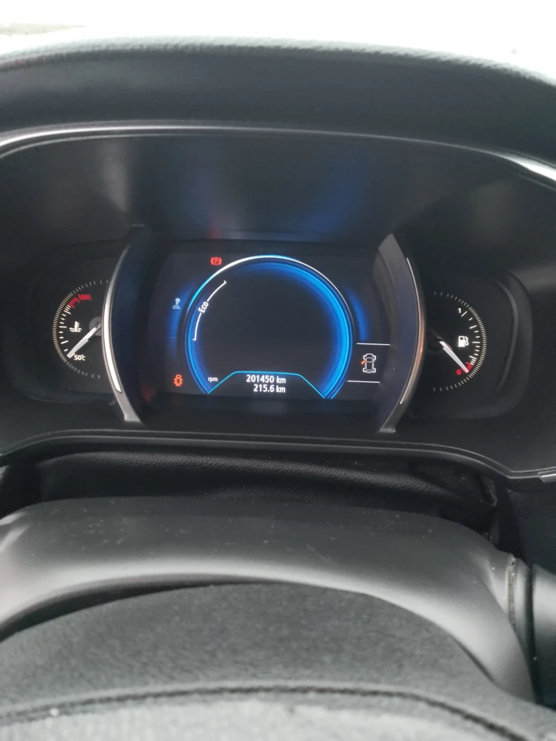 Renault Megane 1.3TCe 140 к.с, снимка 8 - Автомобили и джипове - 52652802