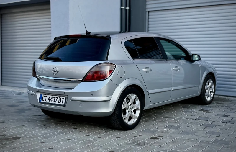 Opel Astra 1.7 CDTI, снимка 6 - Автомобили и джипове - 52797149