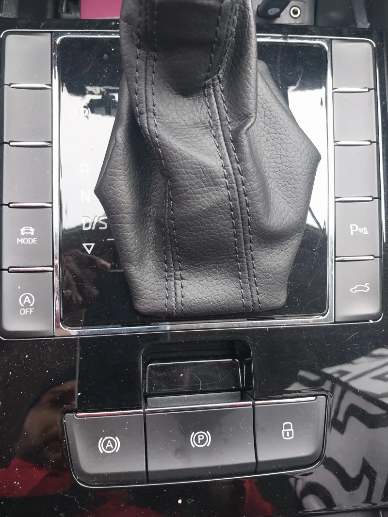 Skoda Superb 2.0 TDI 150 к.с. DSG, снимка 10 - Автомобили и джипове - 52875245