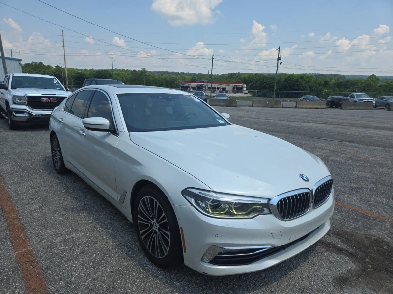 BMW 530 i LUXURY/DISTRONIC/HEAD-UP/KEYLESS/ПАНО - 29200 лв. - 51814545 1