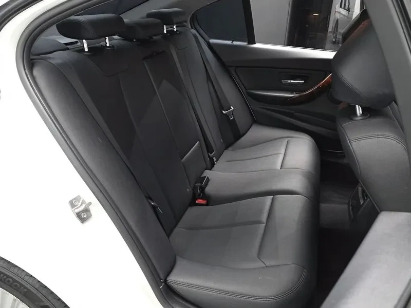 BMW 320 d, снимка 12 - Автомобили и джипове - 55142554