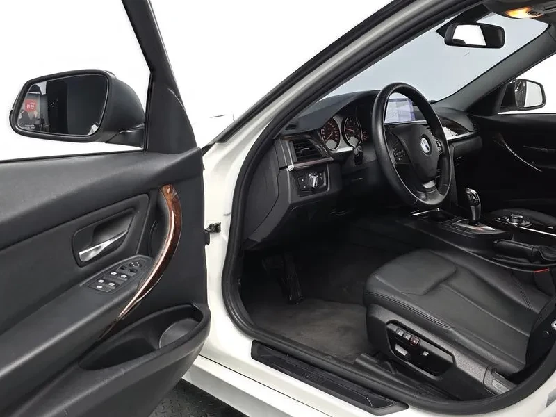 BMW 320 d, снимка 11 - Автомобили и джипове - 55142554