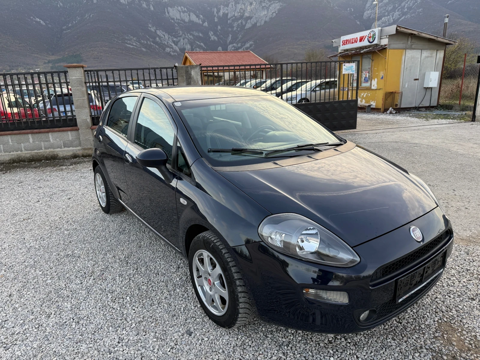 Fiat Punto 1.2 I EVO 70 к.с. - изображение 4