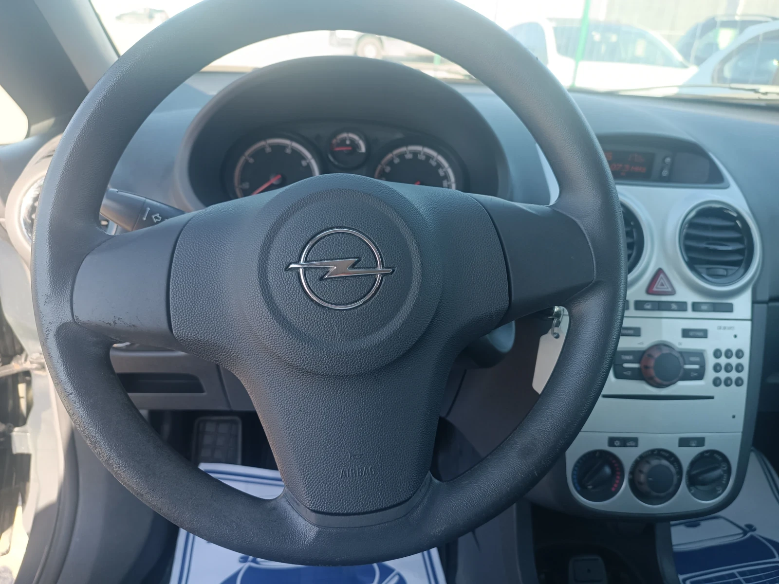 Opel Corsa 1, 3 DT УНИКАТ - изображение 8