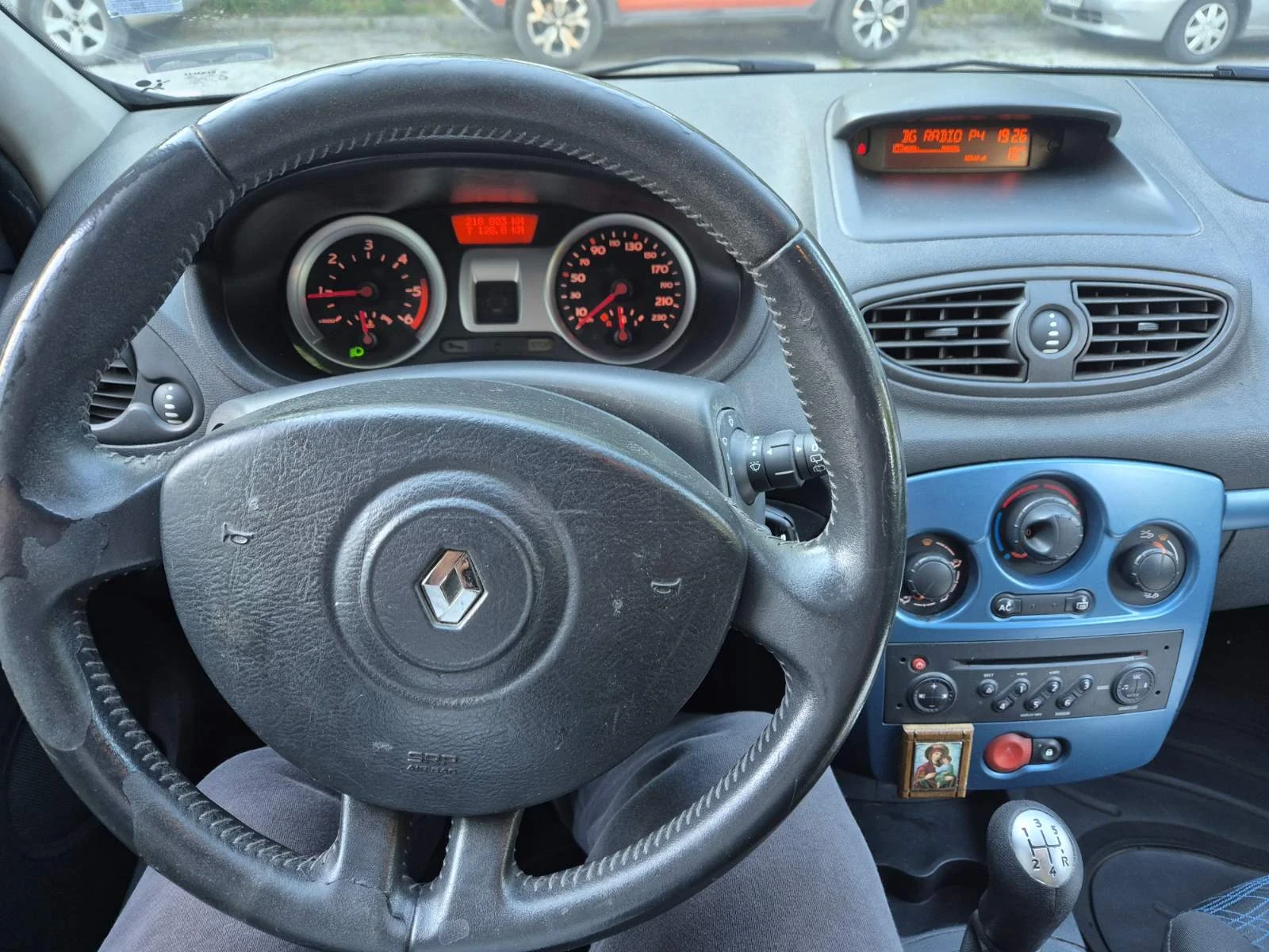 Renault Clio  - изображение 8