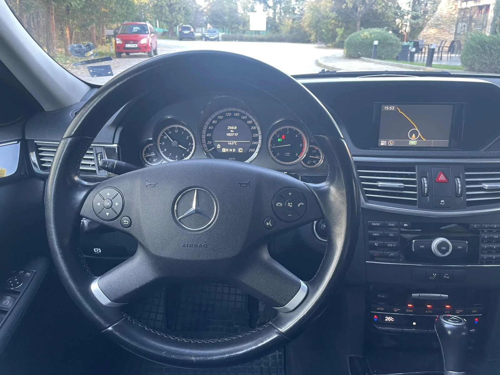 Mercedes-Benz E 220 BLUEEFFICIENCY *  *  | Mobile.bg   13