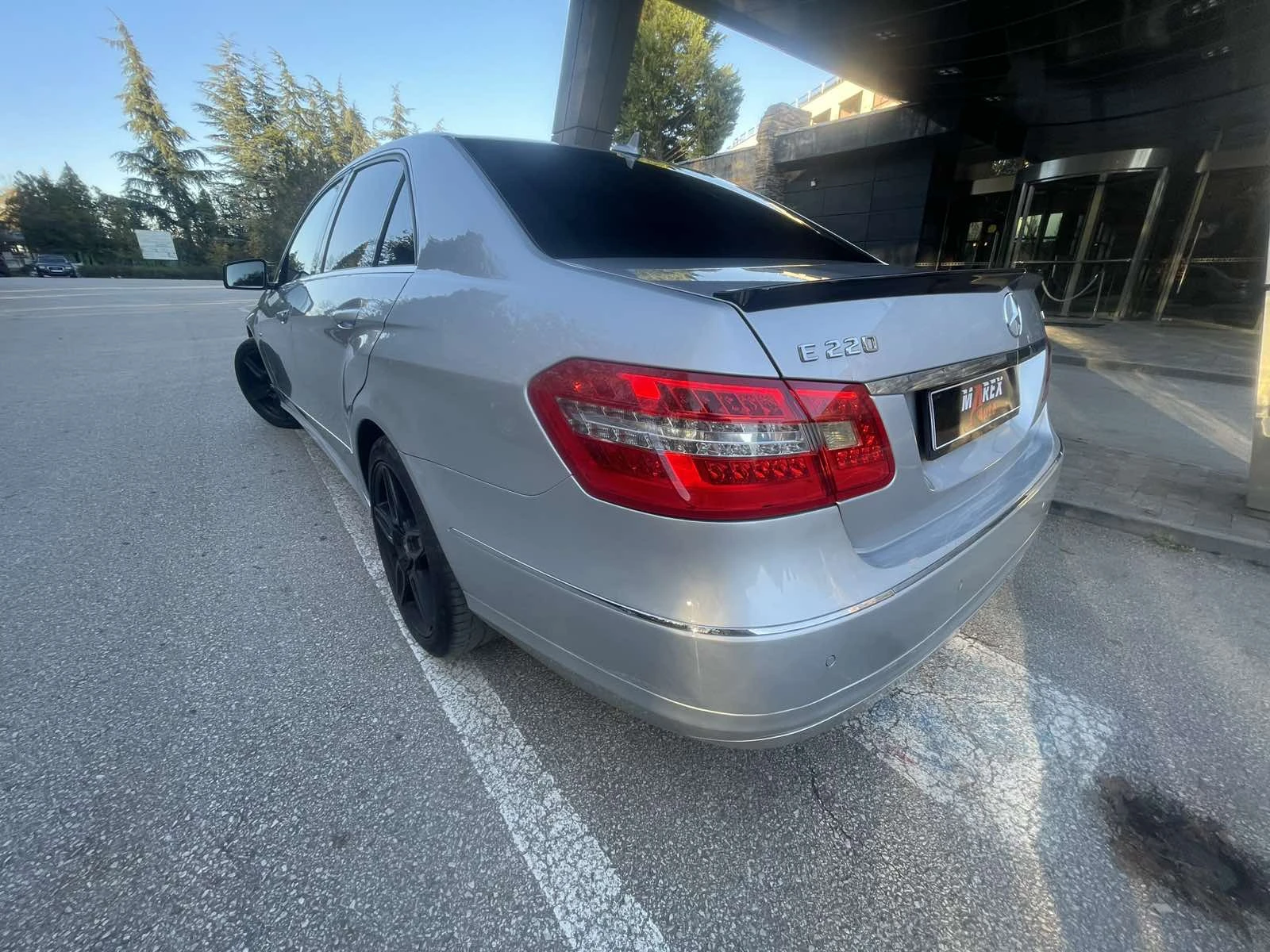 Mercedes-Benz E 220 BLUEEFFICIENCY * БАРТЕР * ЛИЗИНГ - изображение 7