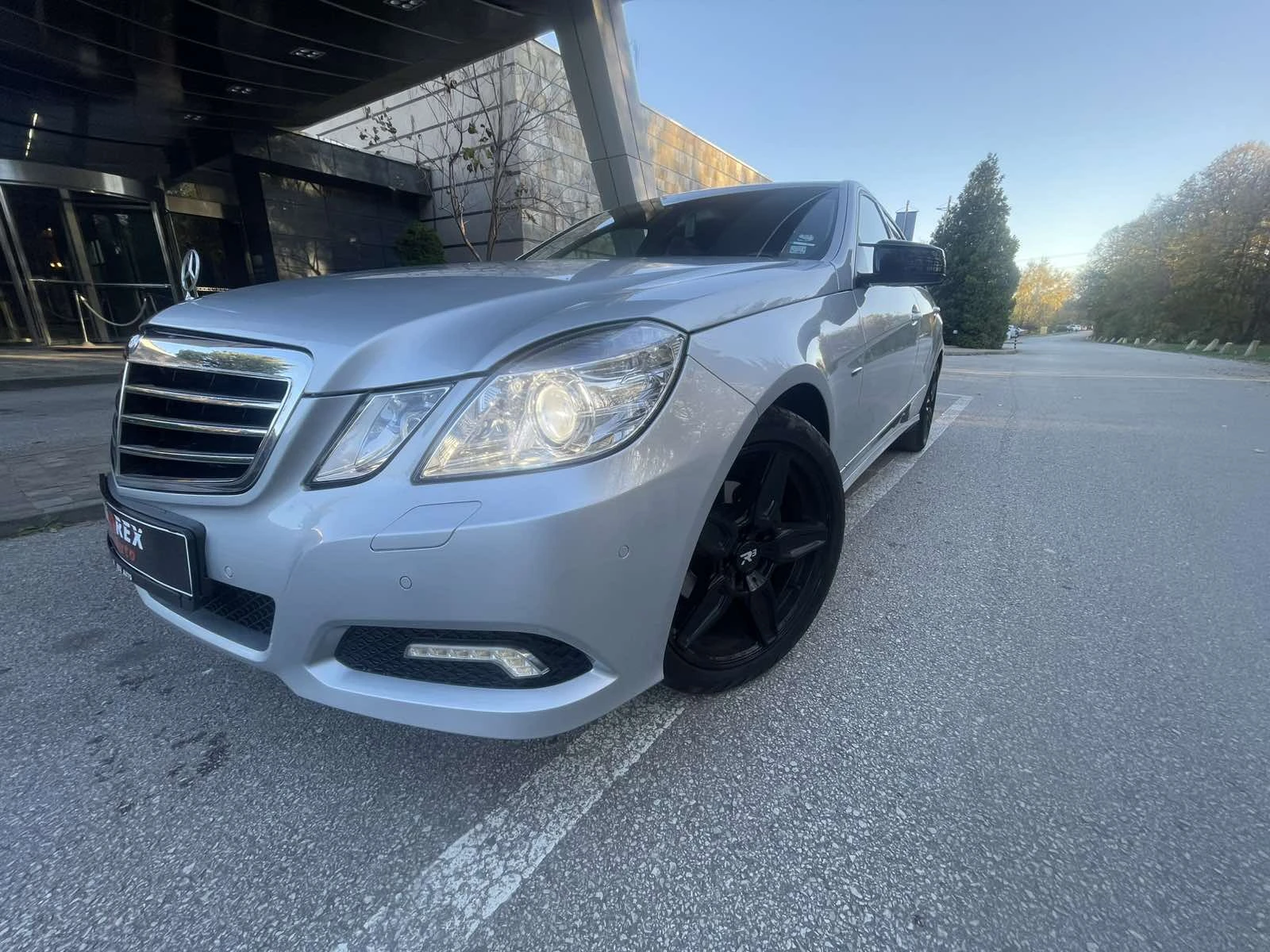 Mercedes-Benz E 220 BLUEEFFICIENCY * БАРТЕР * ЛИЗИНГ - изображение 9