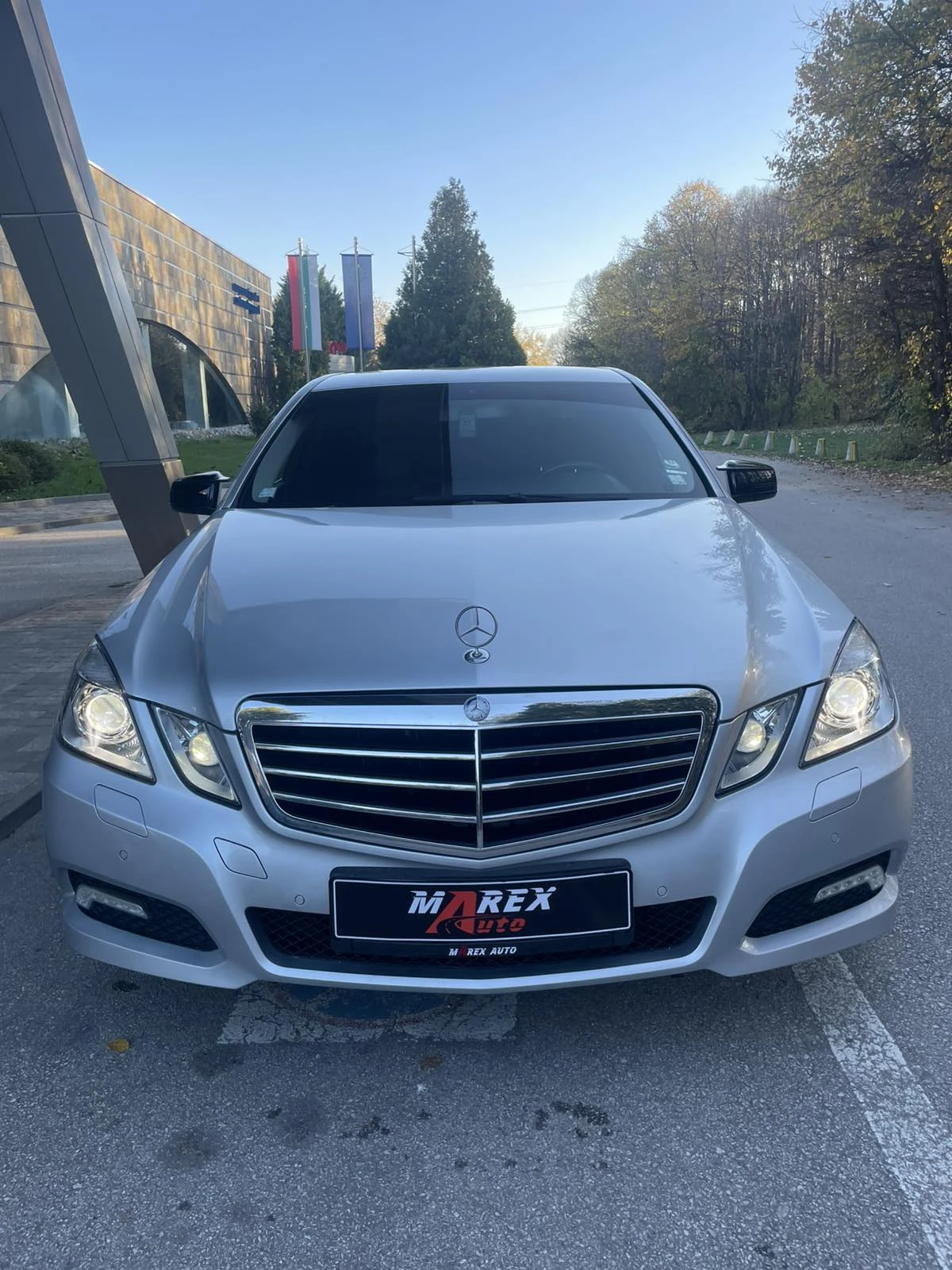 Mercedes-Benz E 220 BLUEEFFICIENCY * БАРТЕР * ЛИЗИНГ - изображение 2