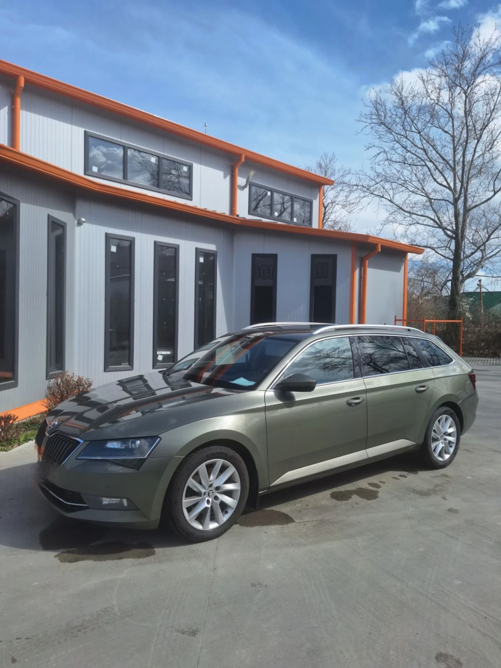 Skoda Superb 2.0 TDI 150 к.с. DSG 1-собственик, снимка 13 - Автомобили и джипове - 54069398
