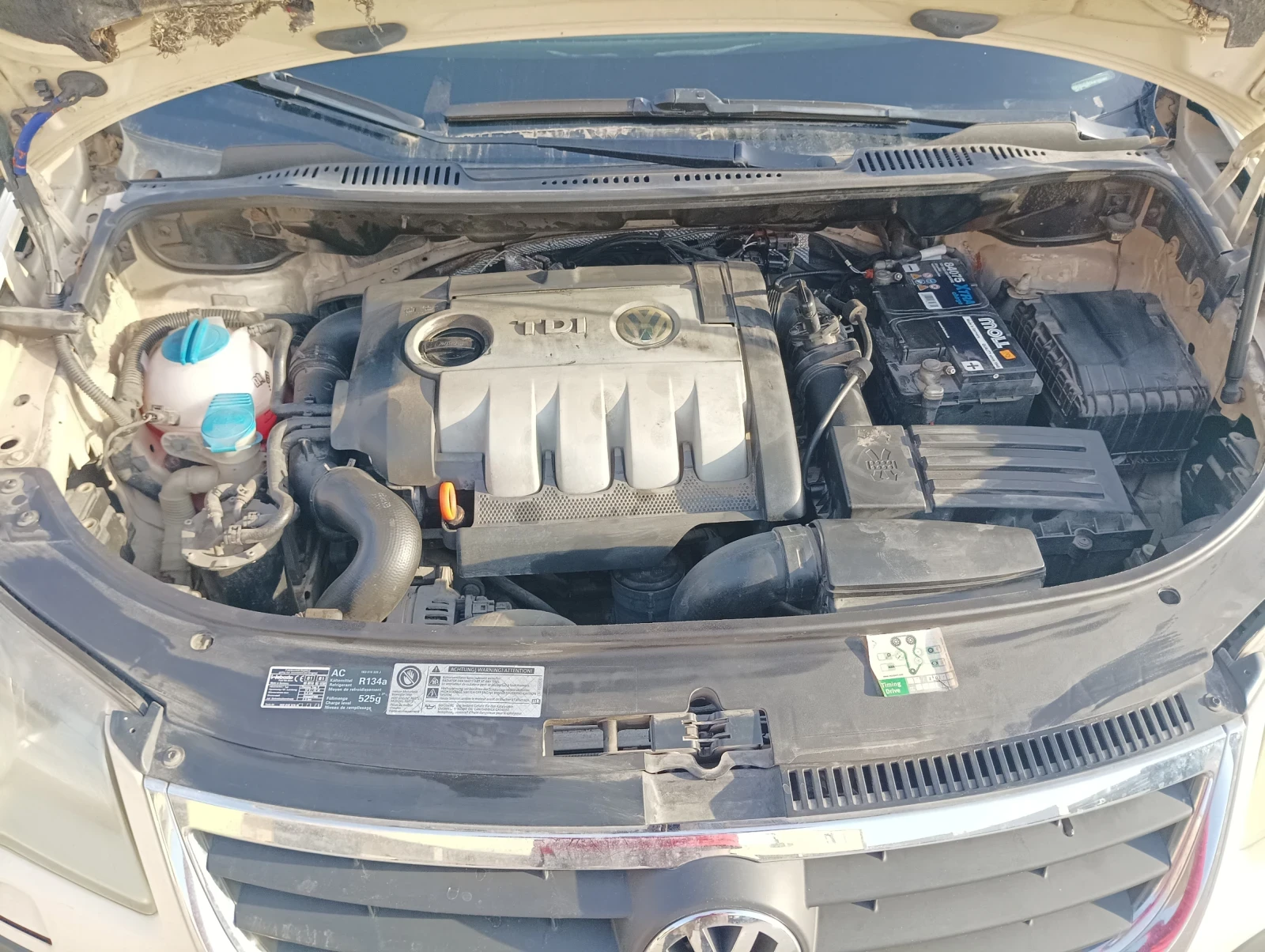 VW Touran 1.9TDI, снимка 8 - Автомобили и джипове - 53715555