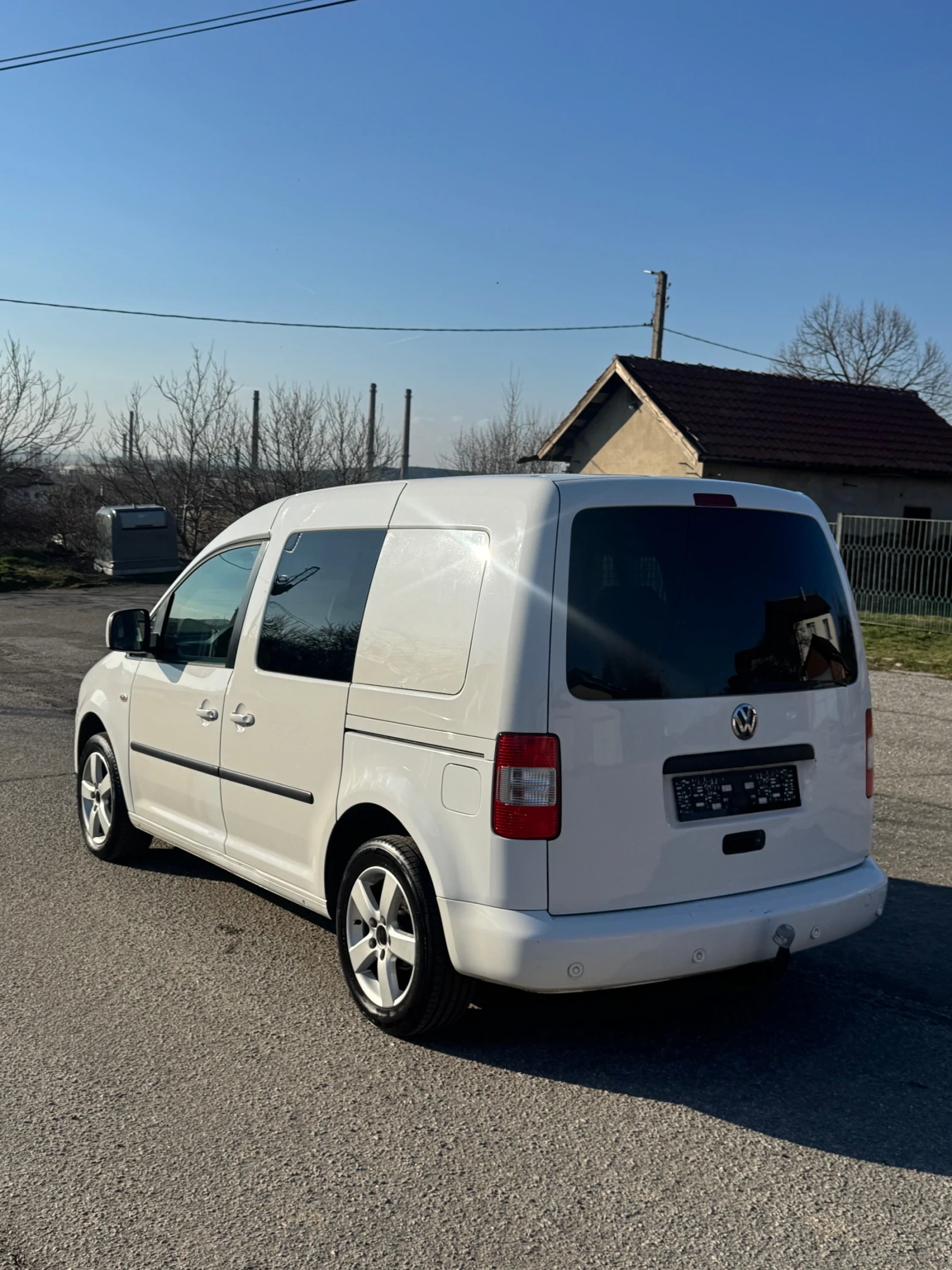 VW Caddy, снимка 7 - Автомобили и джипове - 53739634