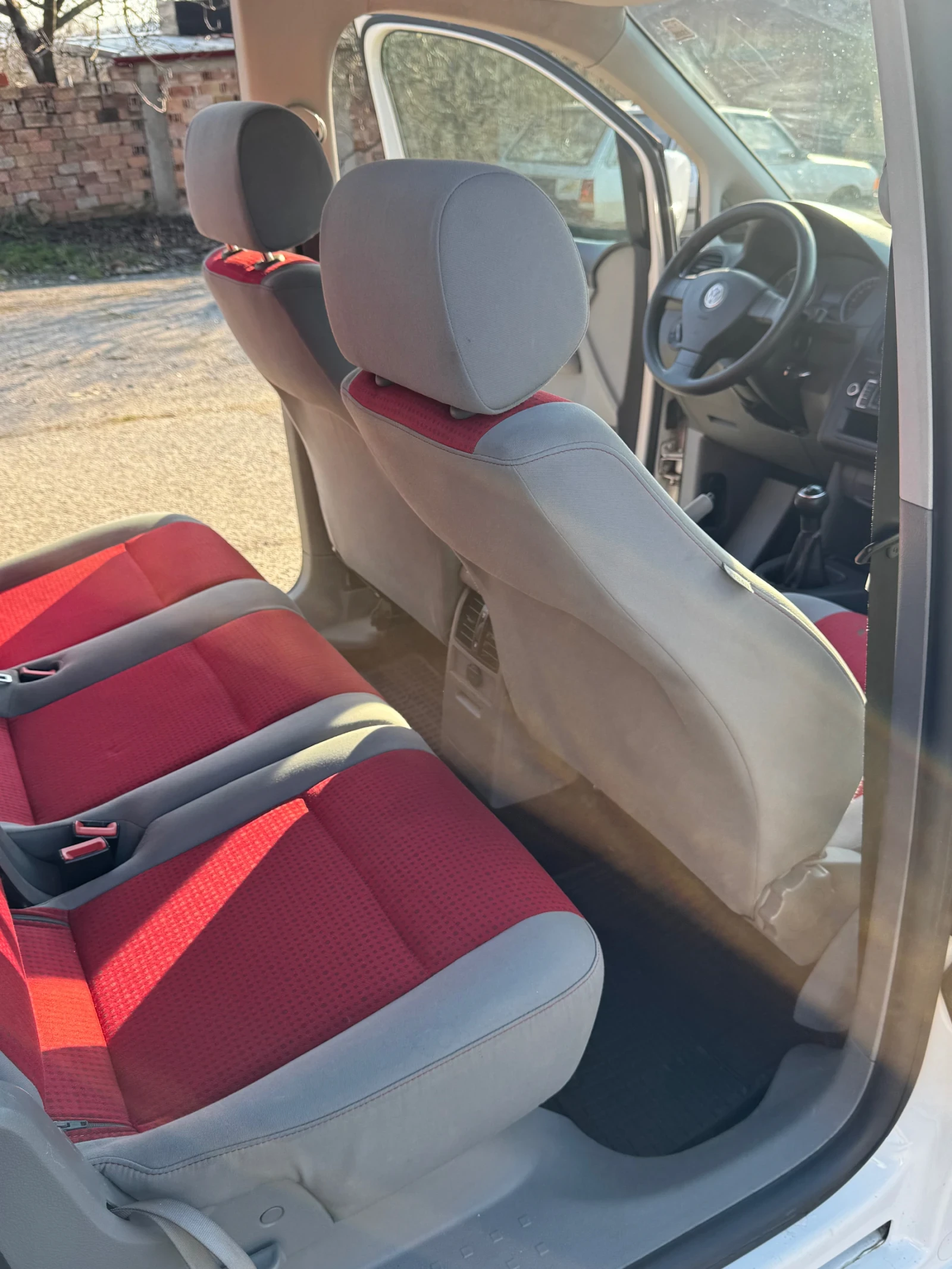 VW Caddy, снимка 13 - Автомобили и джипове - 53739634